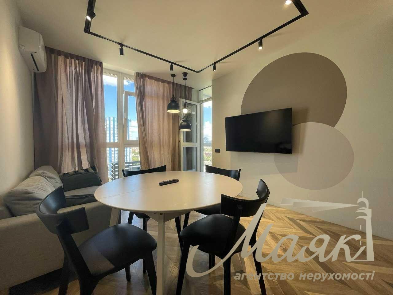 Продаж квартири 86м2 у ЖК "Французький квартал 2" вул. Джона Маккейна, 3а, Печерський район, Київ. Центр.