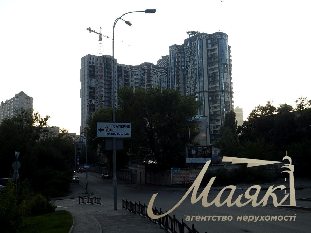 Аренда офиса 150м2 в ЖК Престиж Холл, ул.Барбюса 37/1, Печерский район.