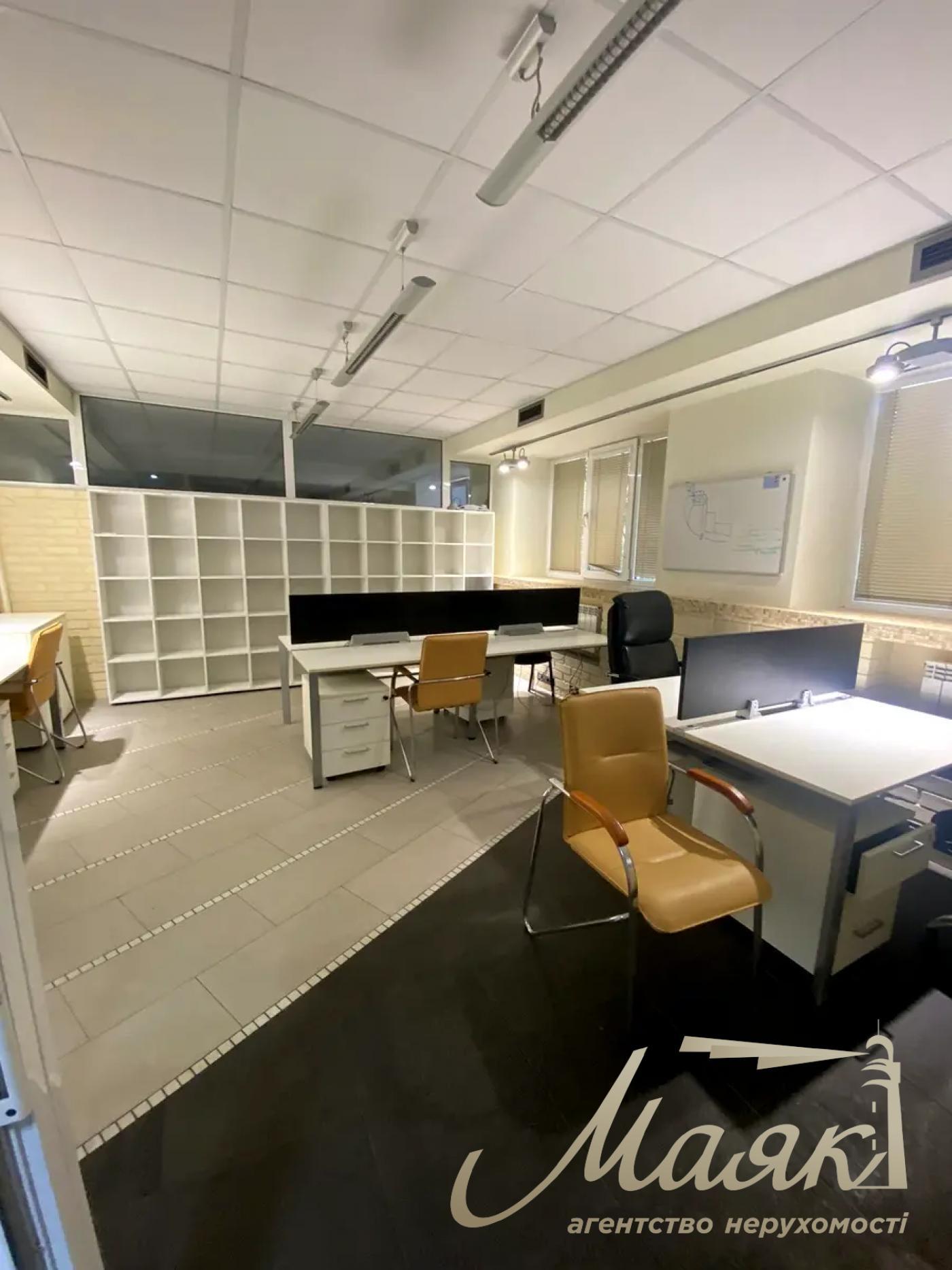 Office for rent 230m2 Aleksa Tikhogo str. 89-A, Shulyavskaya.