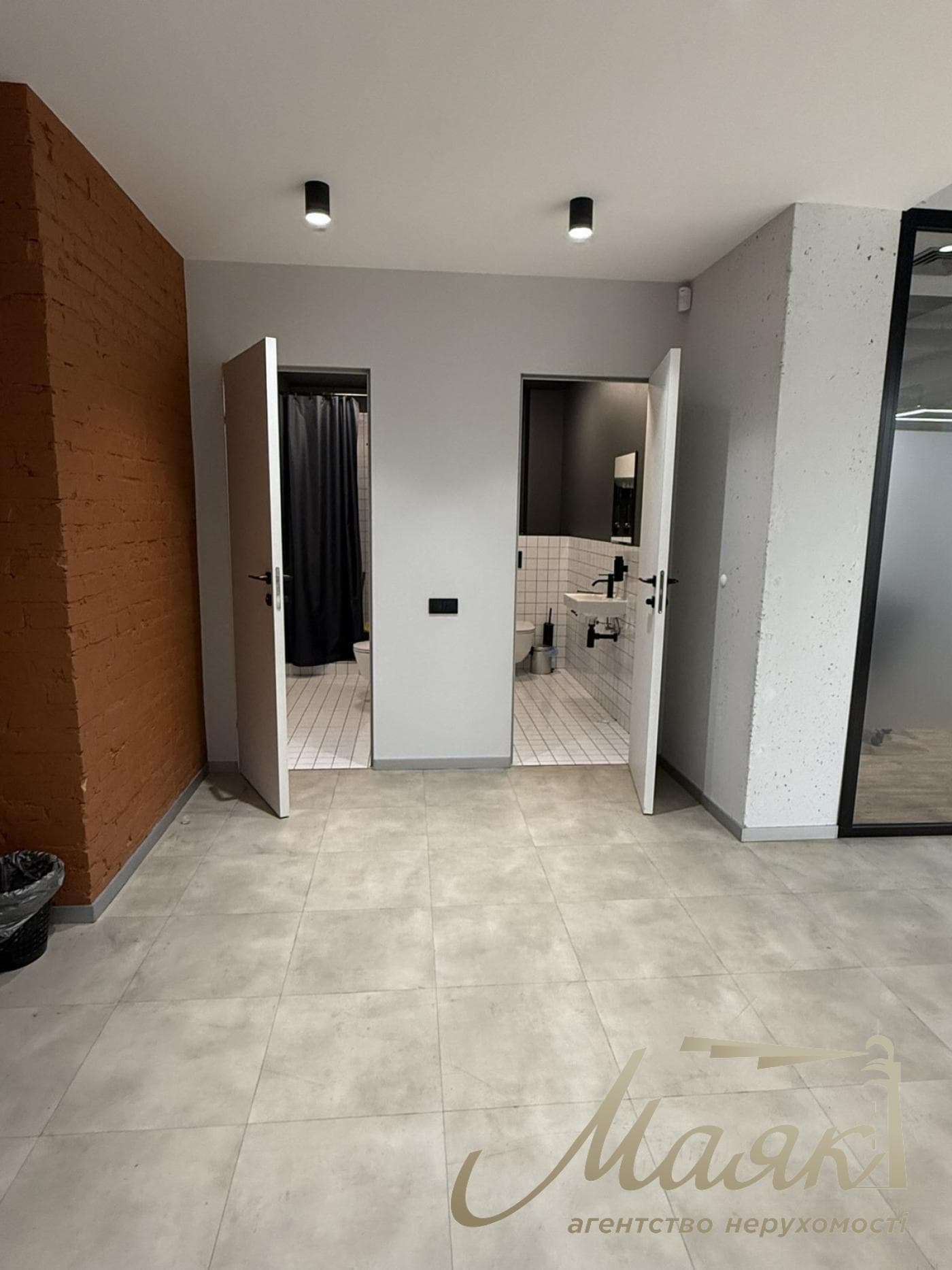 Rent a private office in the Delmar residential complex at 4-B Verkholyada Street, Pechersky District.