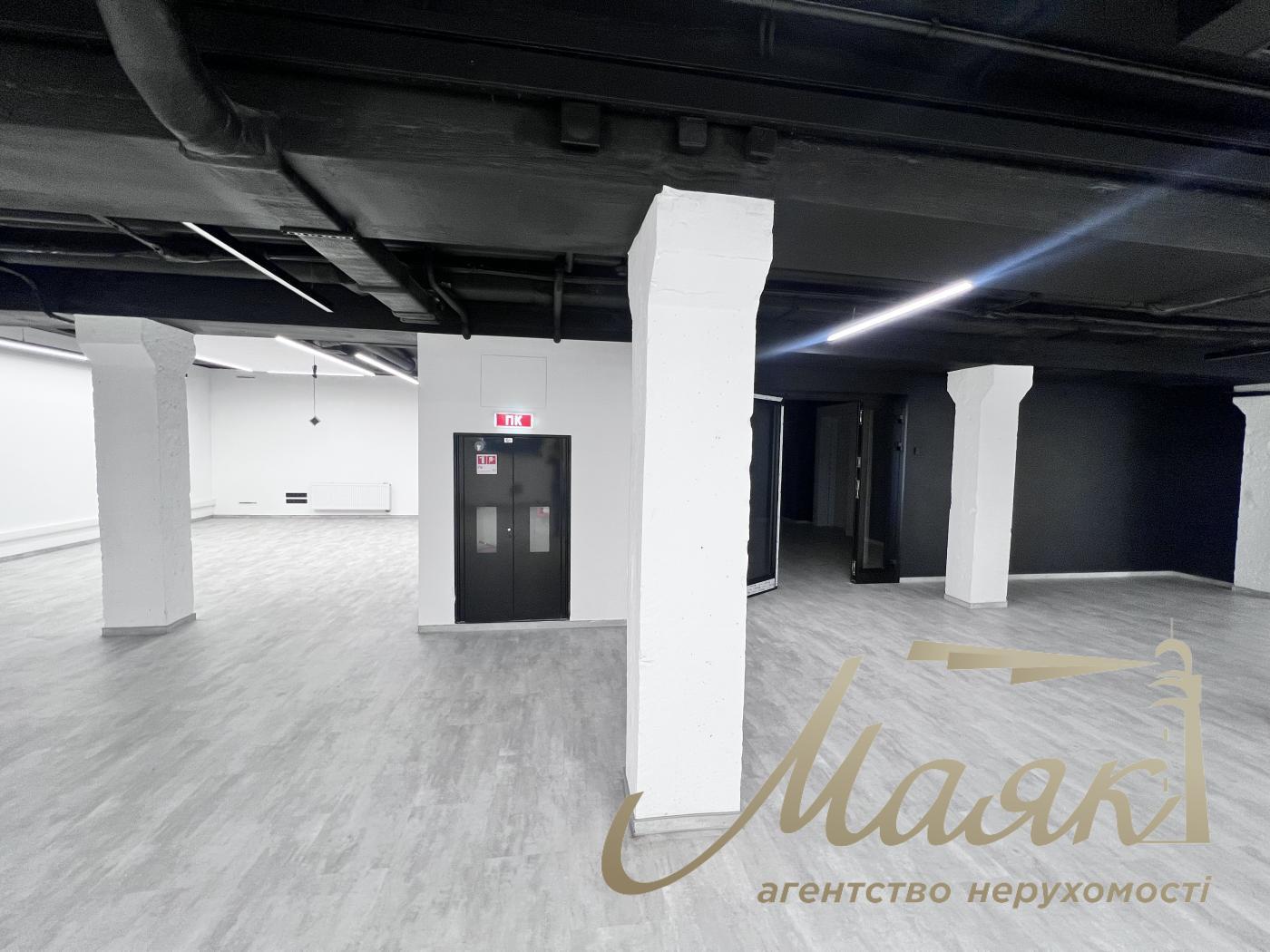 Аренда офисного помещения 500м2, БЦ Нивки Сити