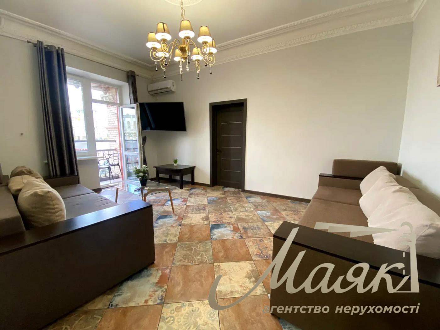 Аренда 3-комнатной квартиры ул. Софиевская 1/2, Майдан Независимости, Центр