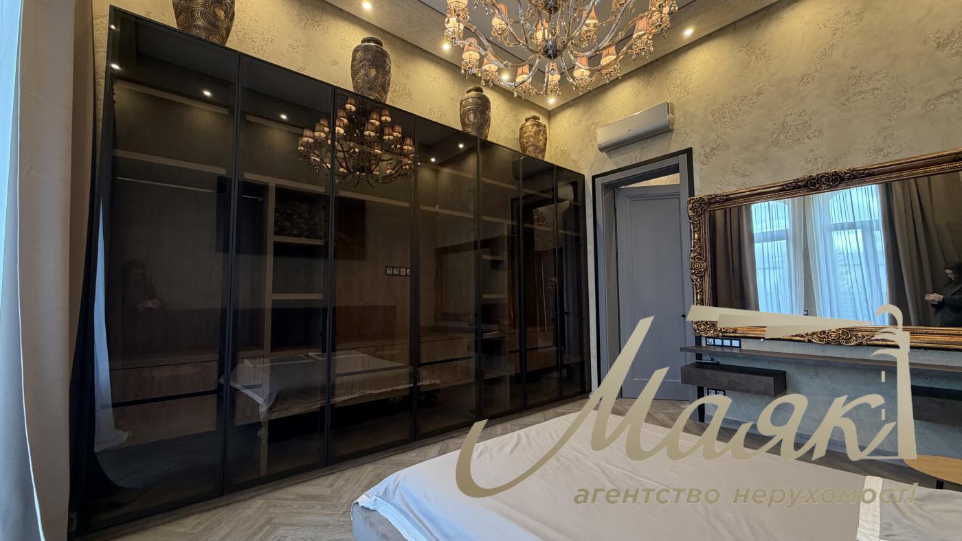 Оренда одноповерхового будинку 250 м² в с. Віта-Поштова в марокканському стилі, Київська область