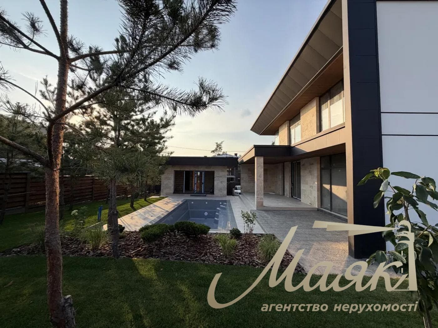 Продаж 2-поверхового будинку площею 339 м², Ходосівка, КГ «Нова Ходосівка»