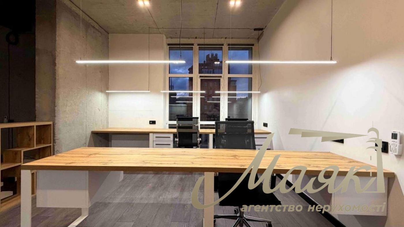 Аренда офиса 160 м.кв. Львовская площадь, Шевченковский р-н