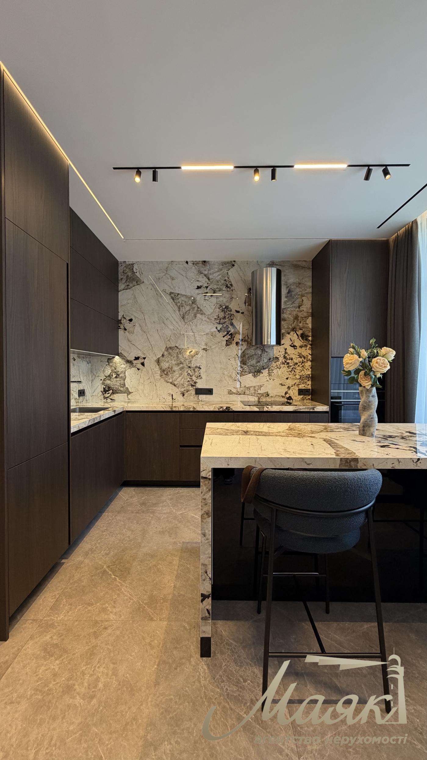 Продаж квартири 118м2 в ЖК Новопечерськие липки, ул. Андрея Верхогляда 15Б. (Михайла Драгомирова)