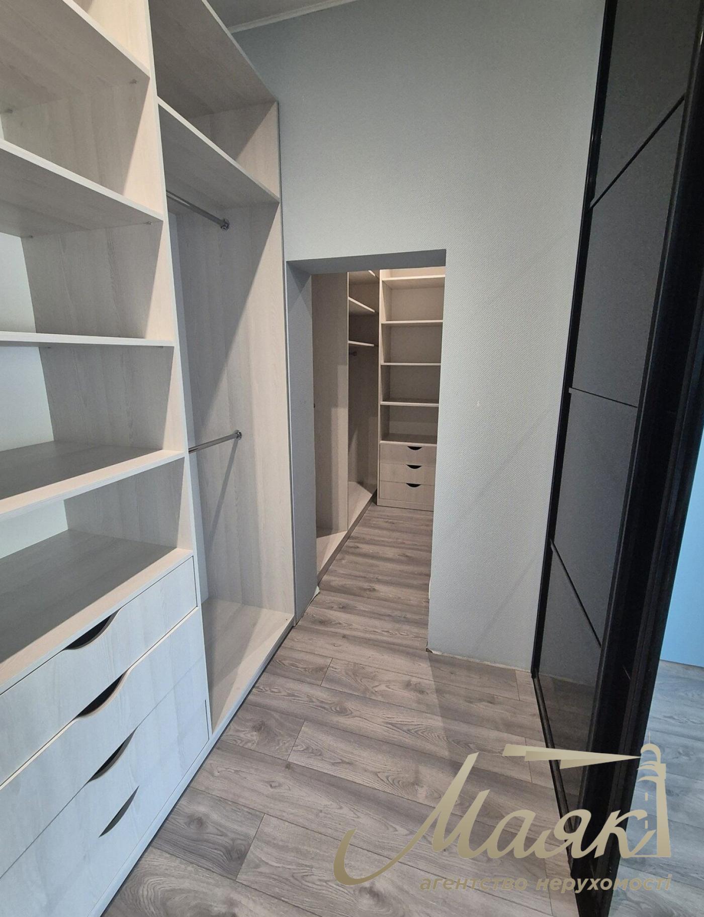 Rent duplex 3-bedroom apartment 150m2 Residential Complex Podol Grad str. Degtyarnaya 7