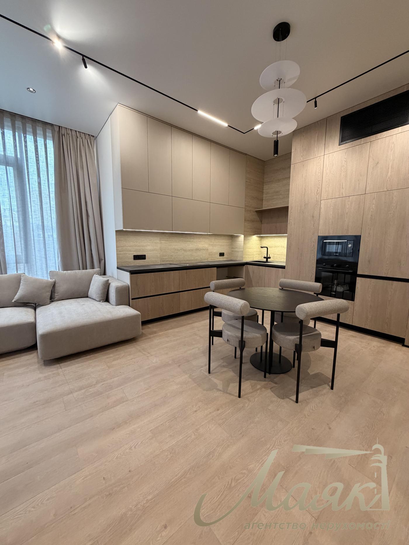 For sale 2-bedroom apartment Residential Complex A136, Antonovicha str.