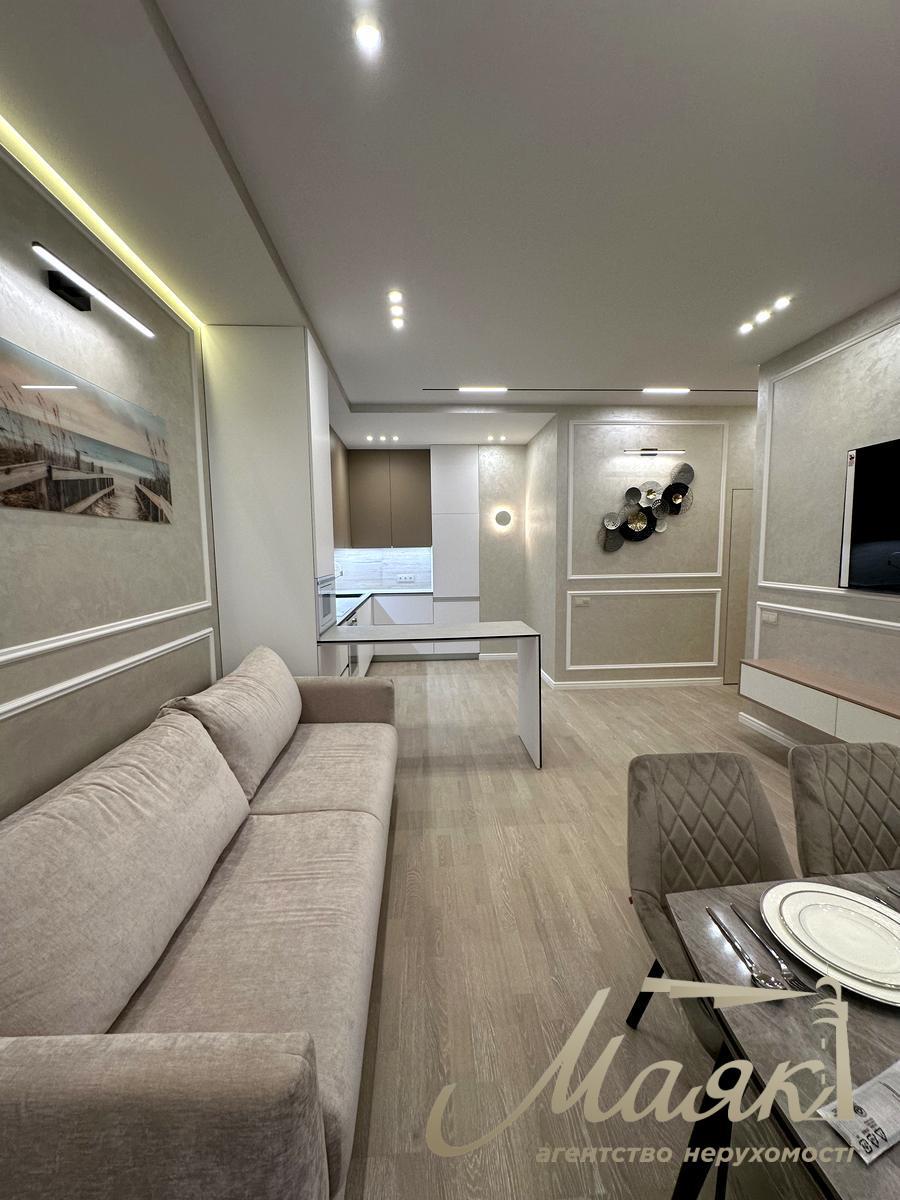 Продаж 3-х кімнатної квартири в ЖК Бульвар Фонтанів Саперне Поле вул., 5