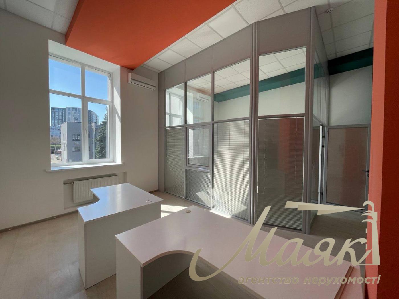 Оренда офісного приміщення 560м2, вул. Лаврська, Печерськ