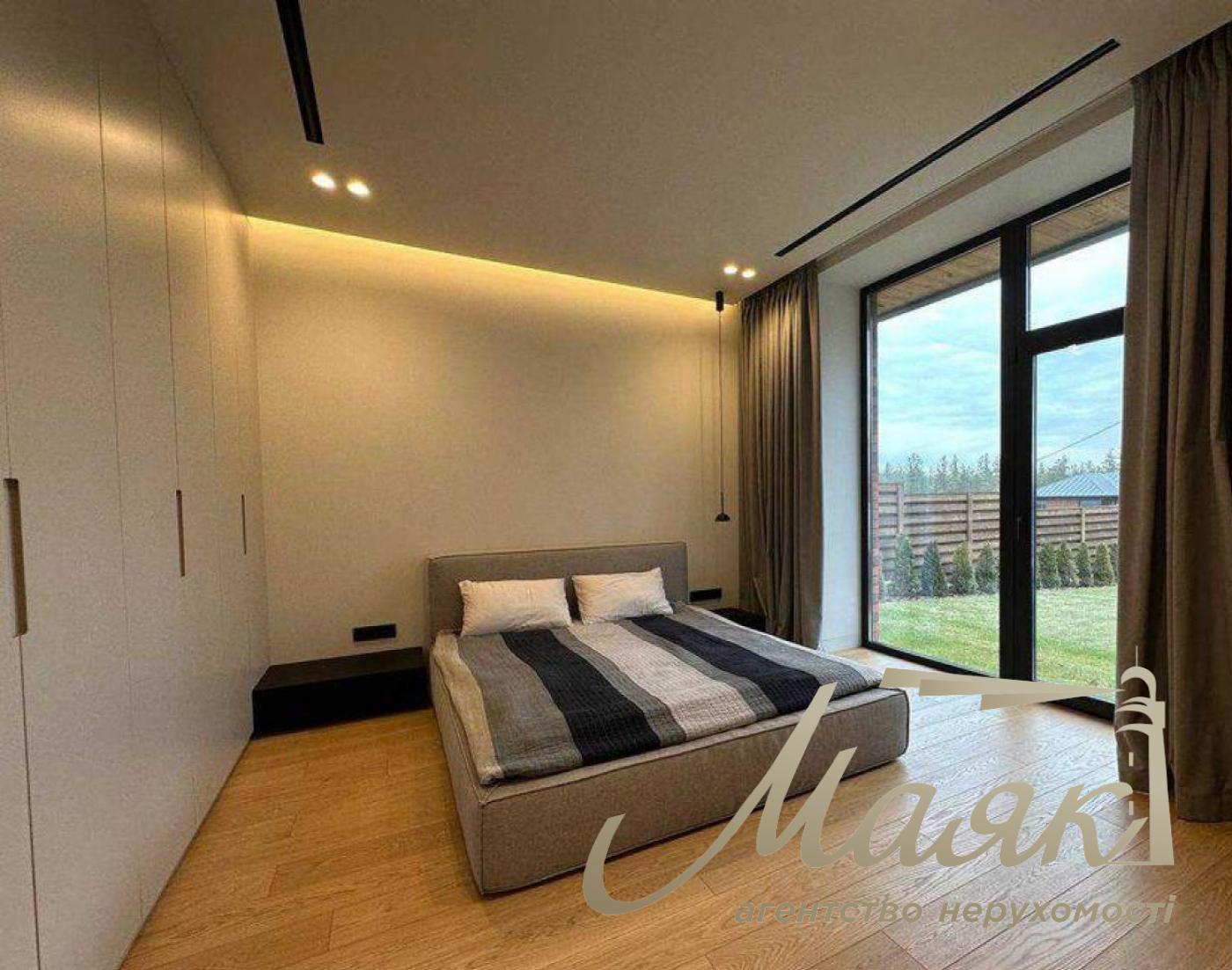 Продажа 2х-этажного дома 220м2 в КГ "Нова ходосовка", с . Ходосовка , Киево-Святошинский район.