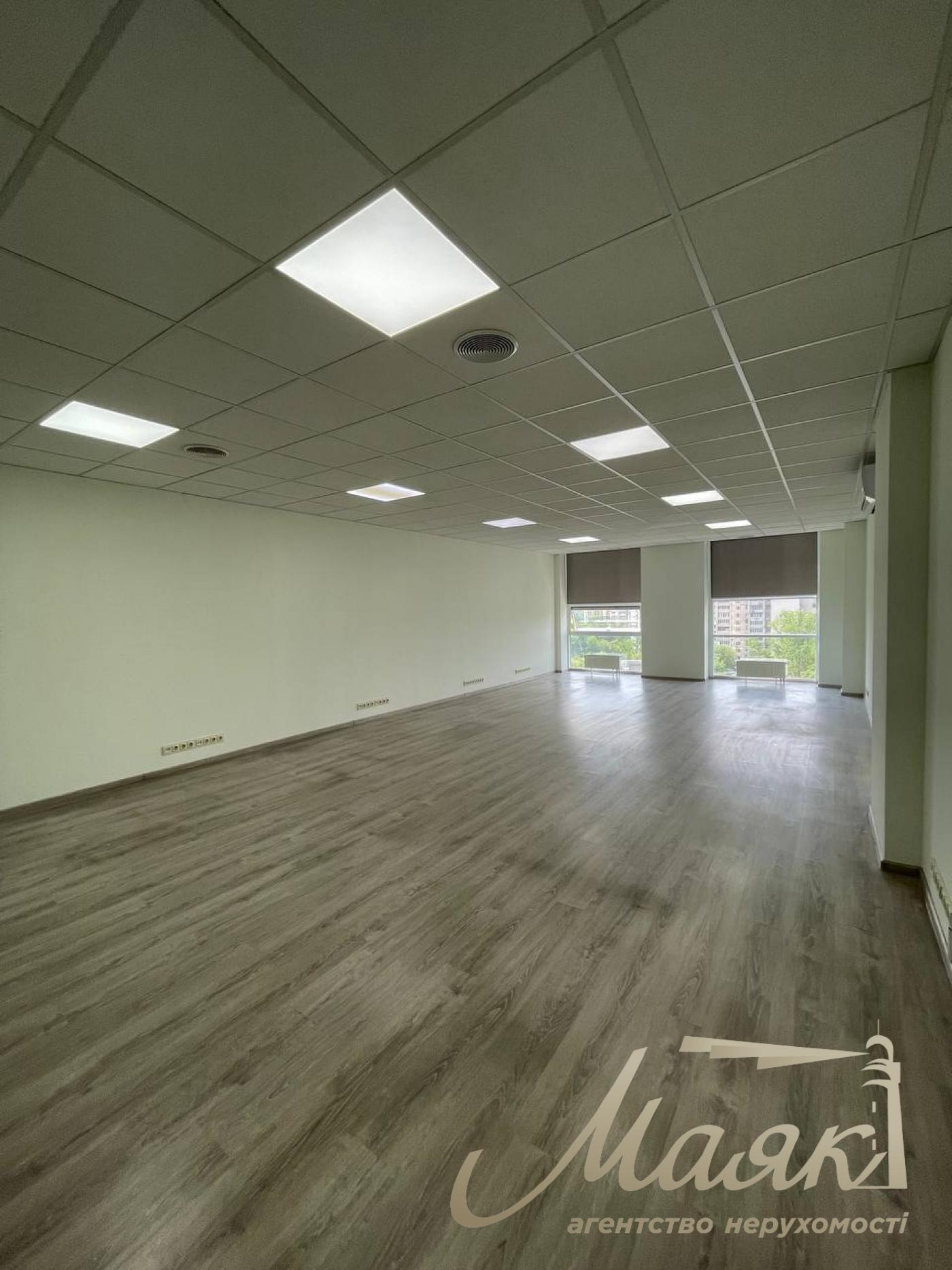 Office for rent 540 sq.m Business Center Star Center Solomenskyi district, Lobanovskyi Avenue