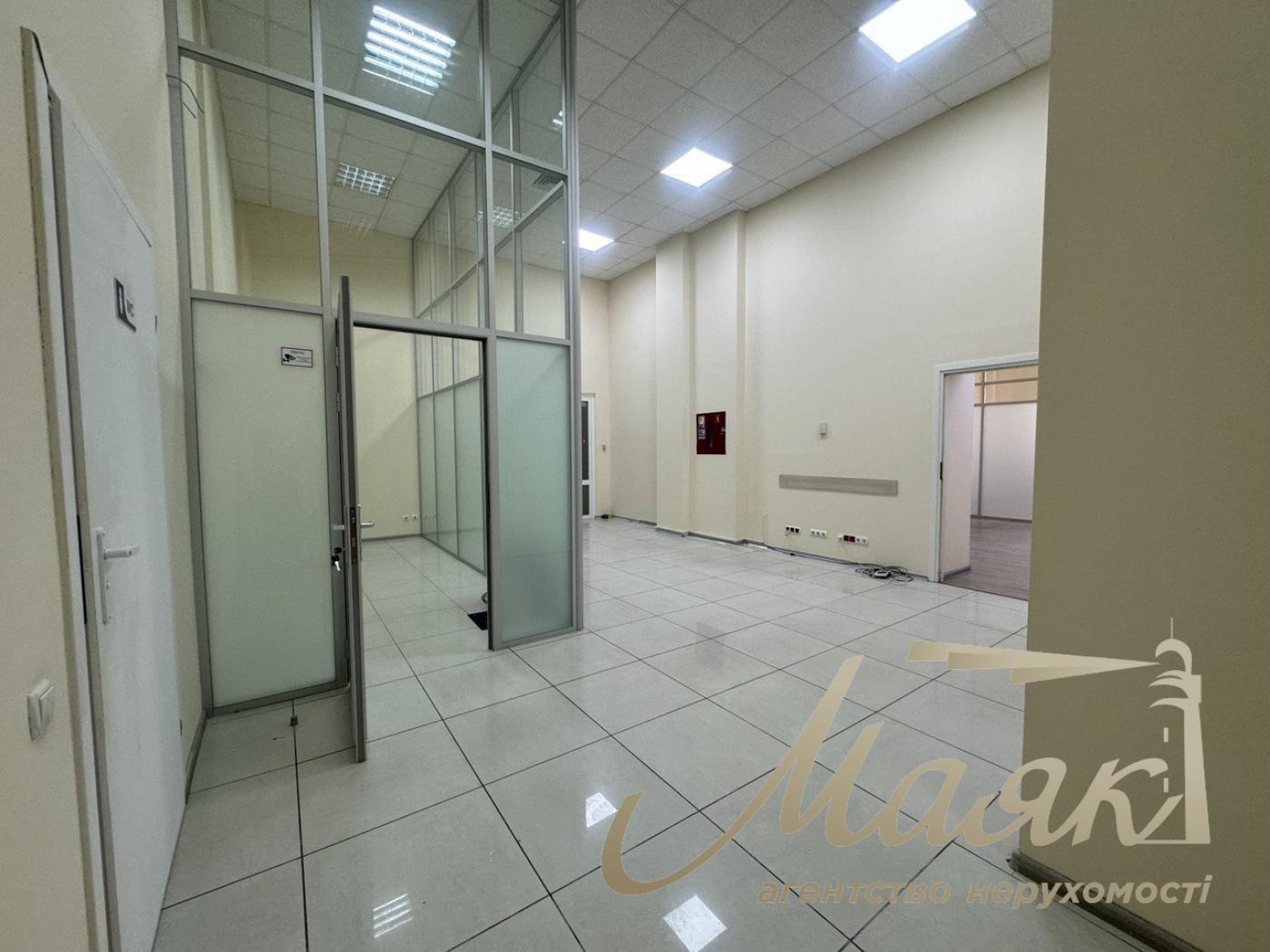 Аренда офисного помещения 492м2 в бизнес центре, ул. Бульварно- Кудрявская, м. Золотые ворота