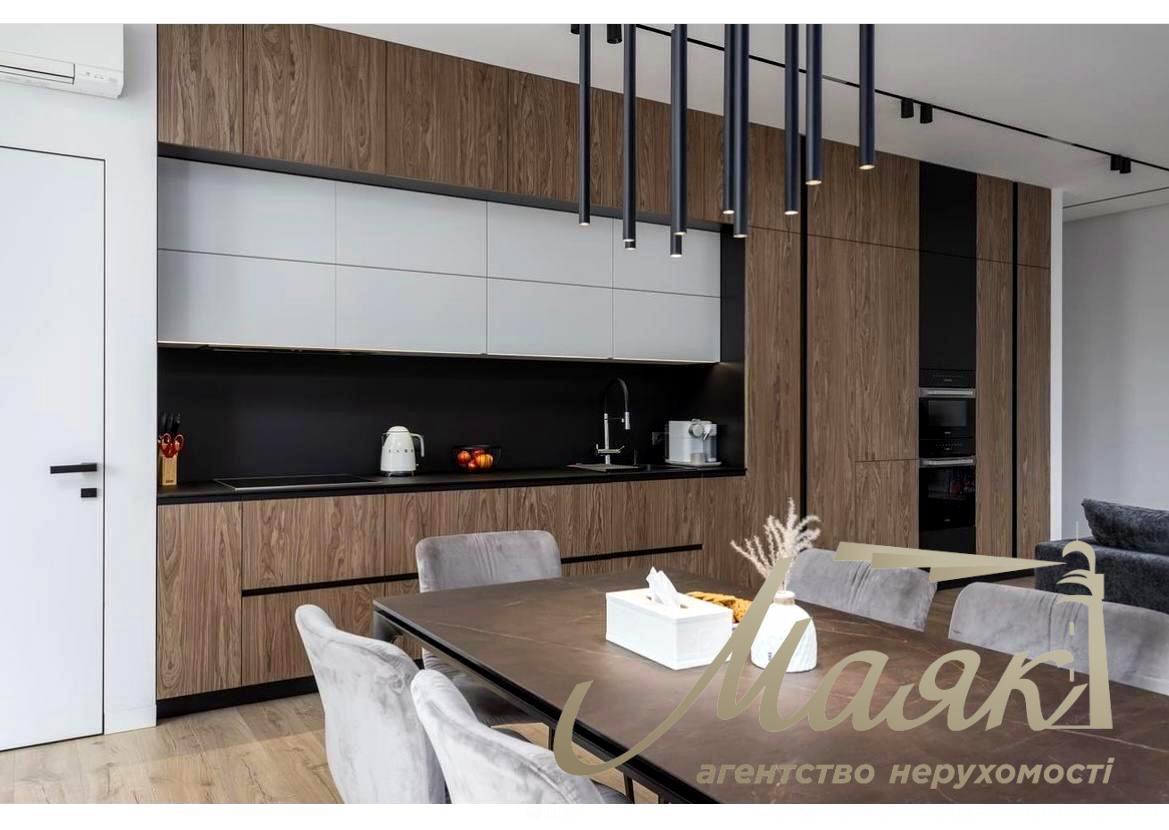 For sale 3-bedroom apartment in LCD "Novopecherskie Lipki", Verkhoglyada street (Dragomirov)