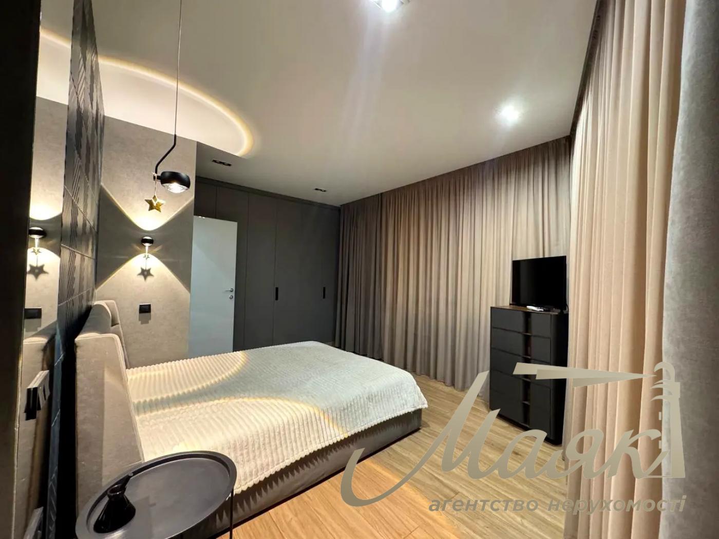 Аренда 3-комнатной квартиры в ЖК "New York concept house", Центр