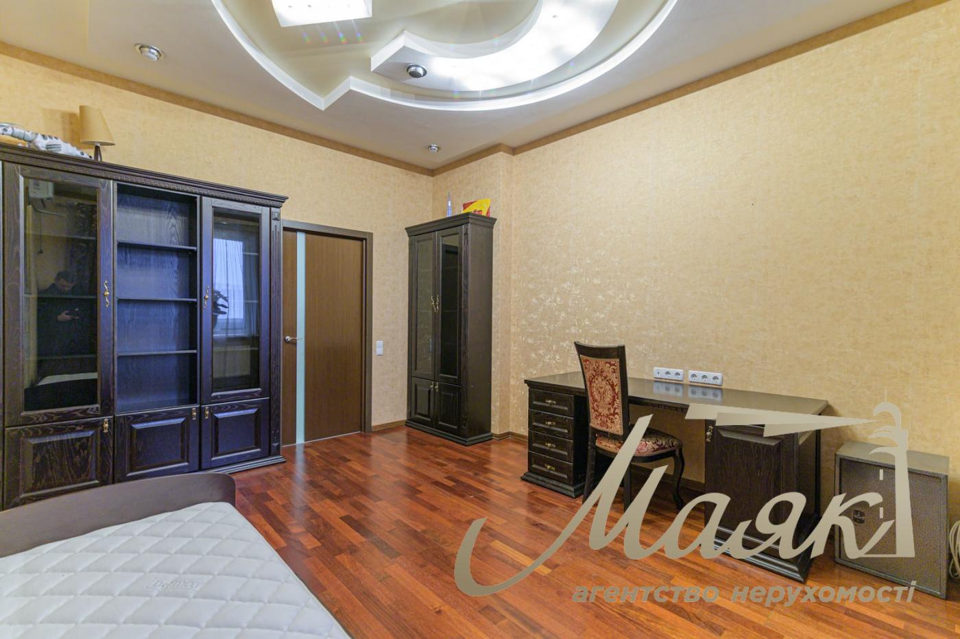 Продаж 3к квартири вул. Чорновола, Лук'янівка