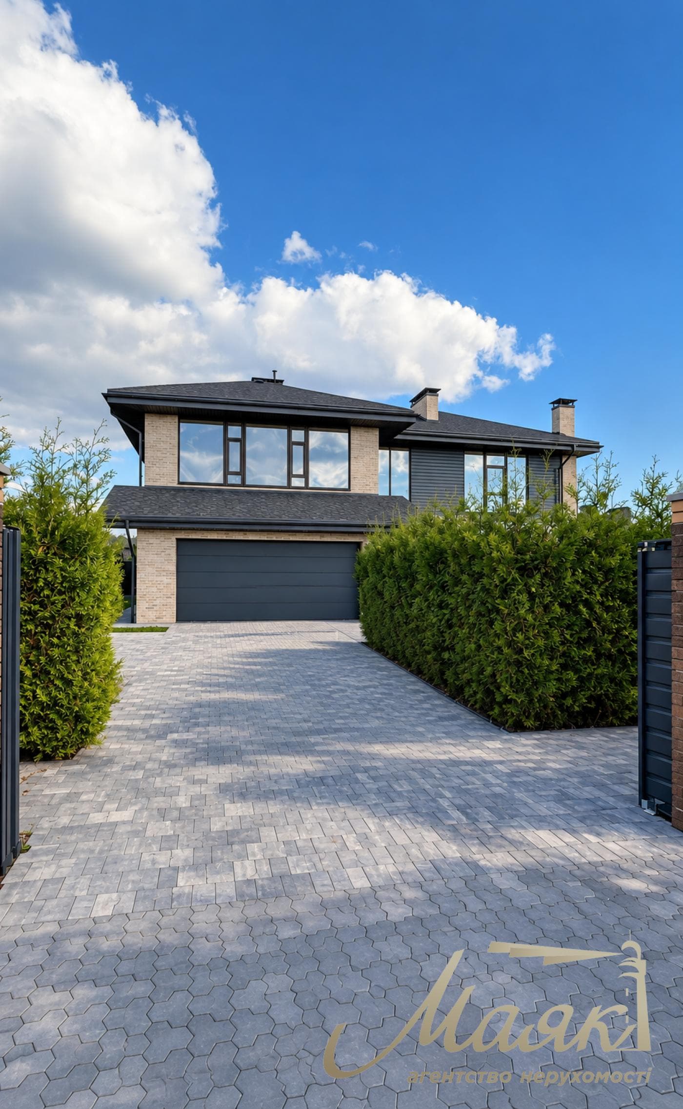 Продаж 2-поверхового будинку площею 300 м², КГ Хутір Ясний