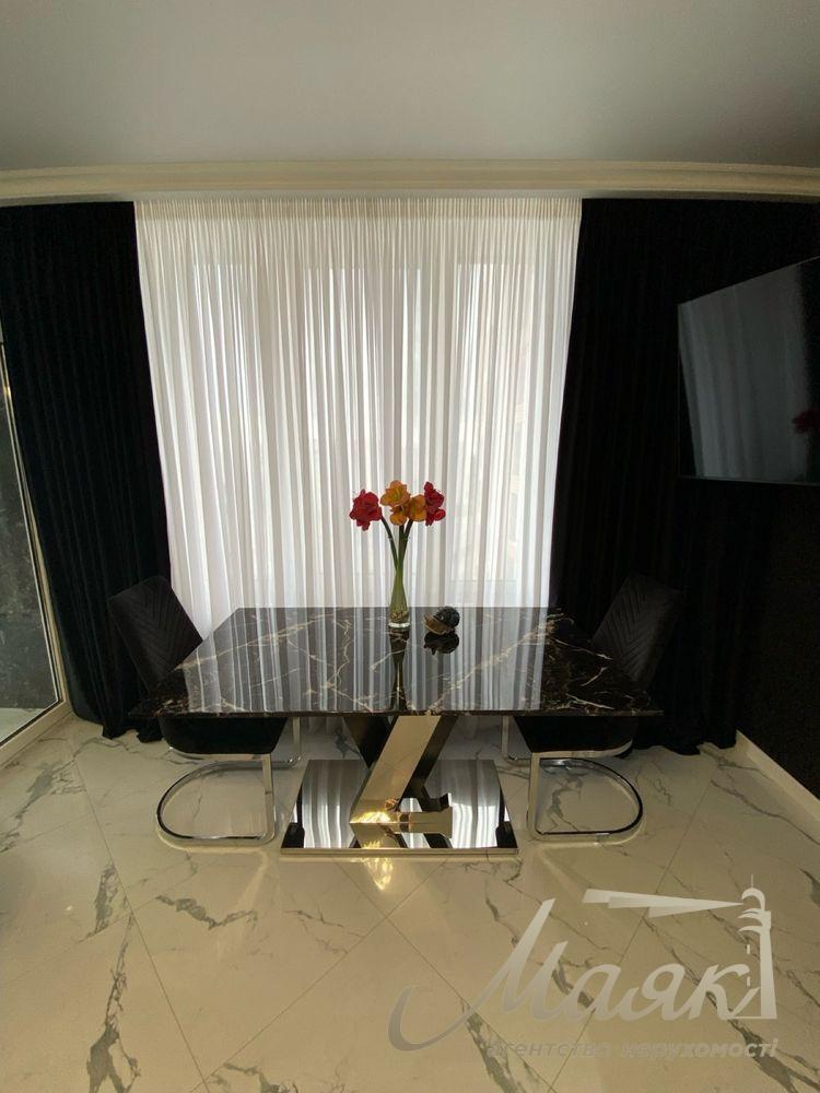 Продаж 2-к квартири 66м2, ЖК "Seven", Дніпровська Набережна 20 А.