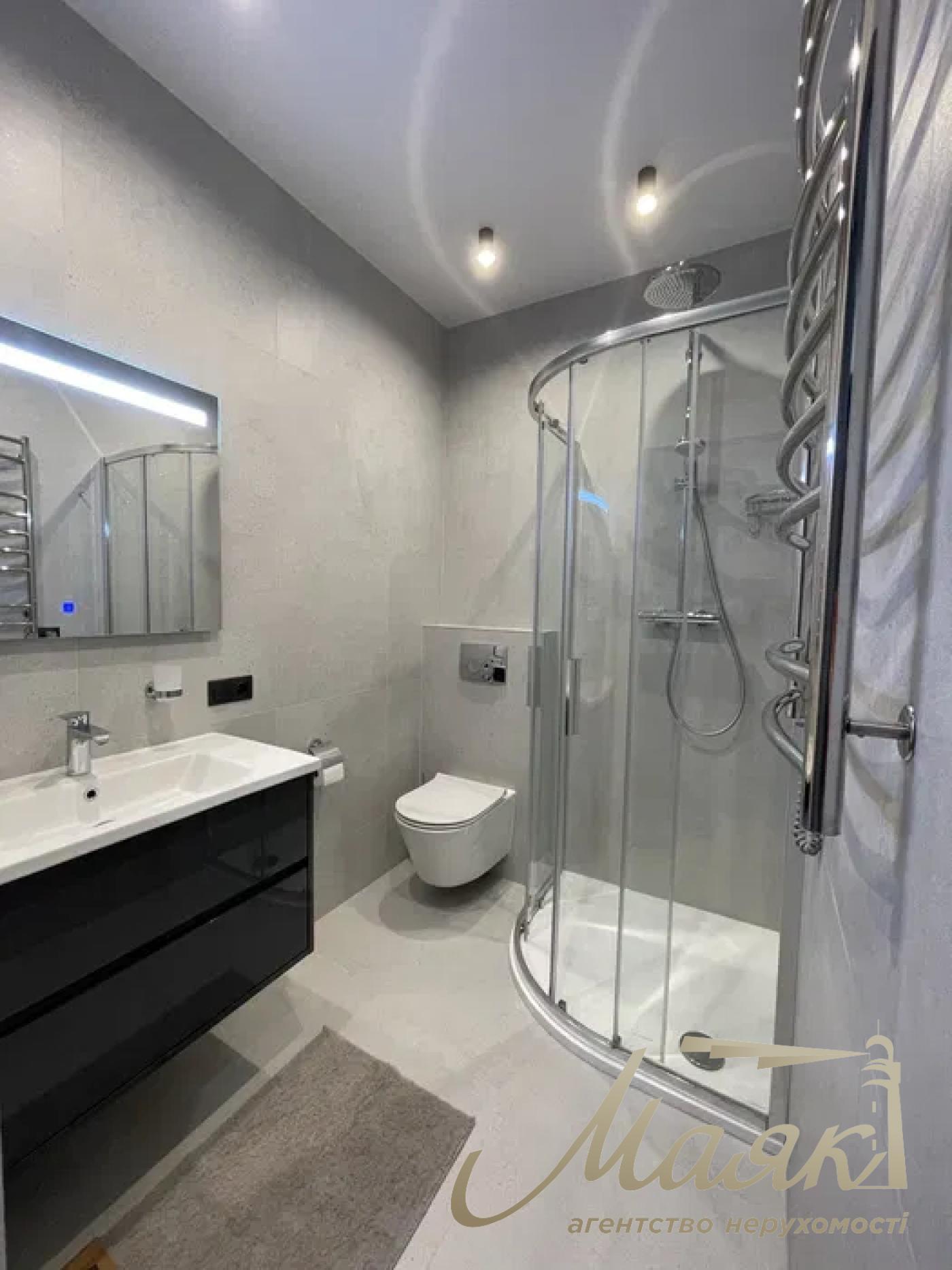 Продаж 2-кімнатної квартири ЖК Файна Таун, вул. Салютна