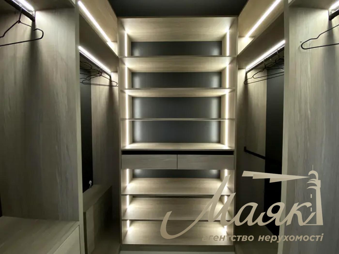 Аренда 2к квартиры 51 м², ЖК Новопечерська Вежа, ул. Михаила Бойчука,