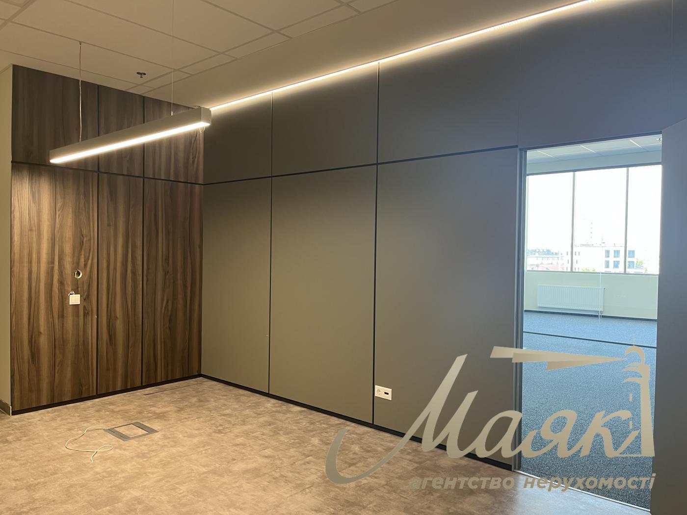 Оренда офісу в БЦ Сенатор 837м2 по вул.Князів Острозьких 32\2, Печерський район