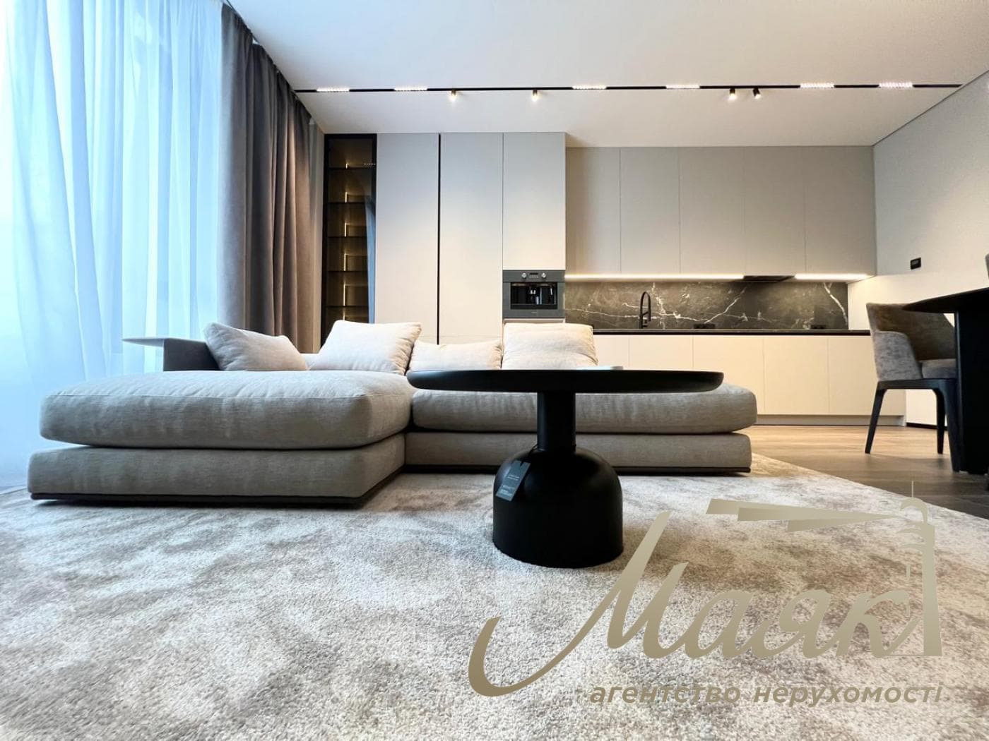 Оренда 3к квартири в ЖК TRIIINITY, 104 м кв, Печерський район