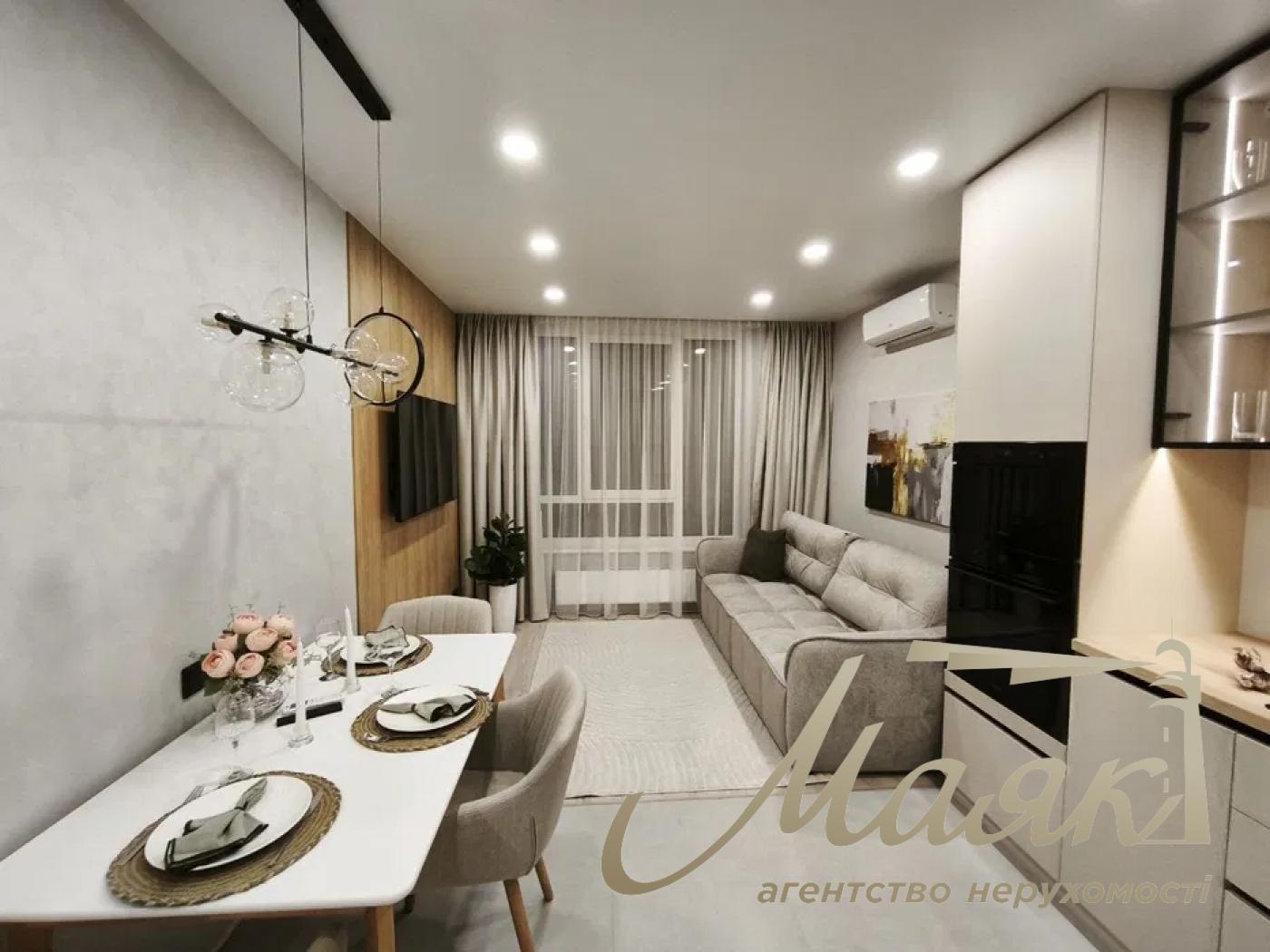 Продаж 1-кімнатної квартири в ЖК "Варшавський 3", Виноградар