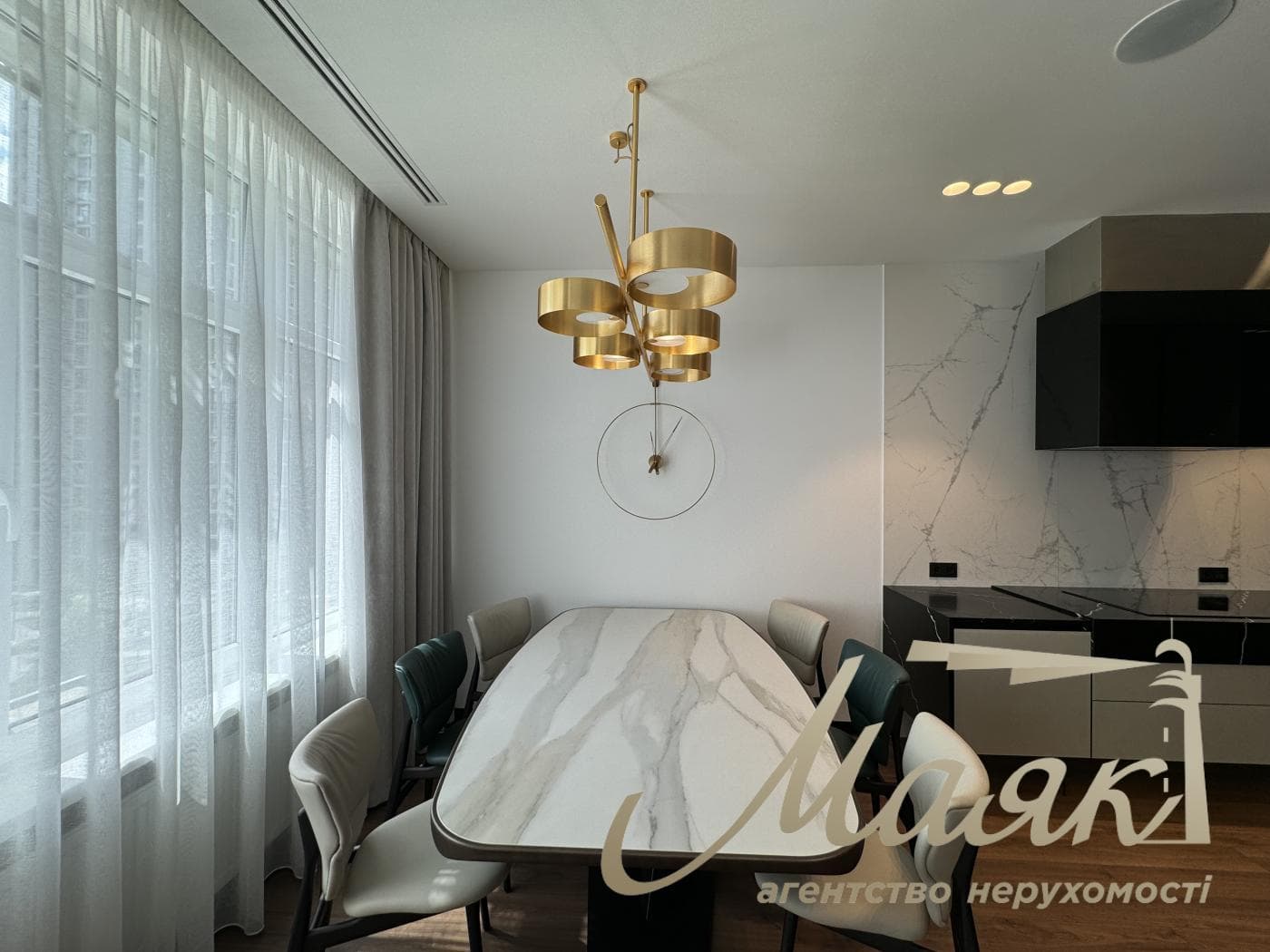 Продажа 3к квартиры 150м2 в ЖК Новопечерские липки, Драгомирова 17, Печерск, Киев