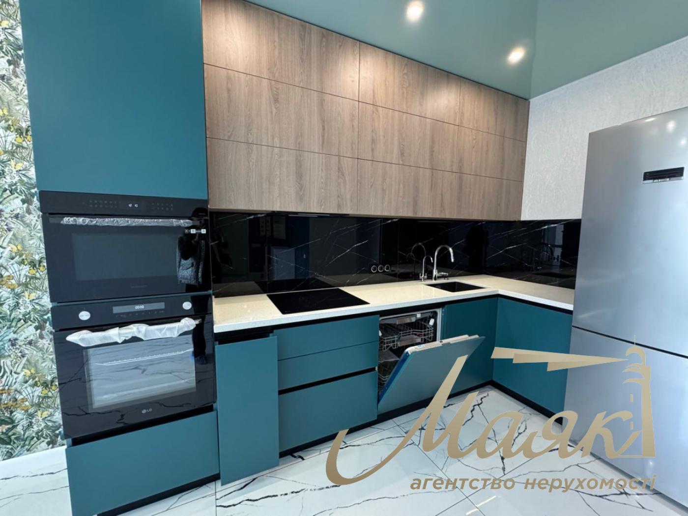 Продаж 2к квартири в ЖК Республіка з ремонтом