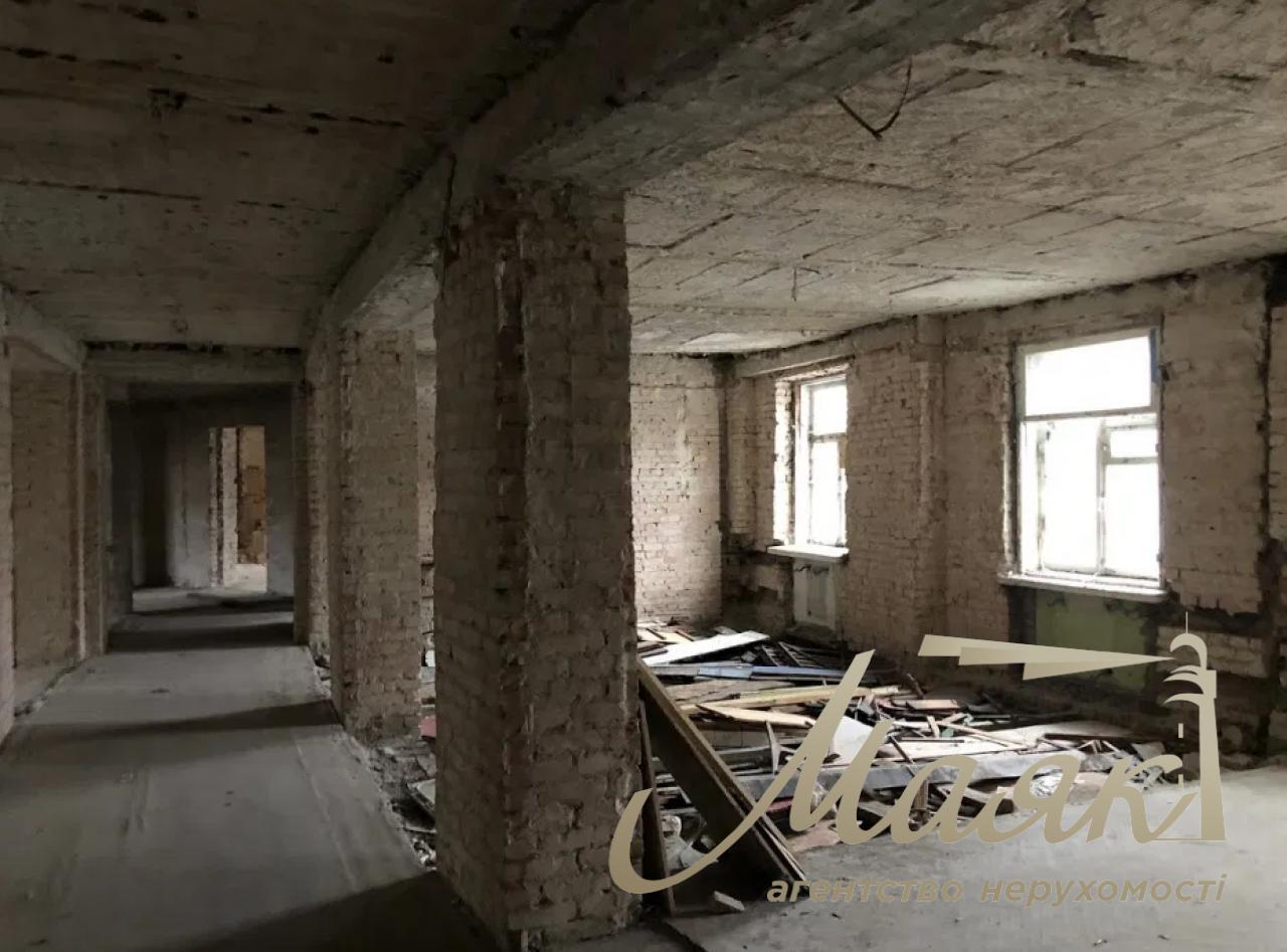 Пропонується до продажу будівля під реконструкцію м. Кловська в Печерському районі. Кловська в Печерському районі.
