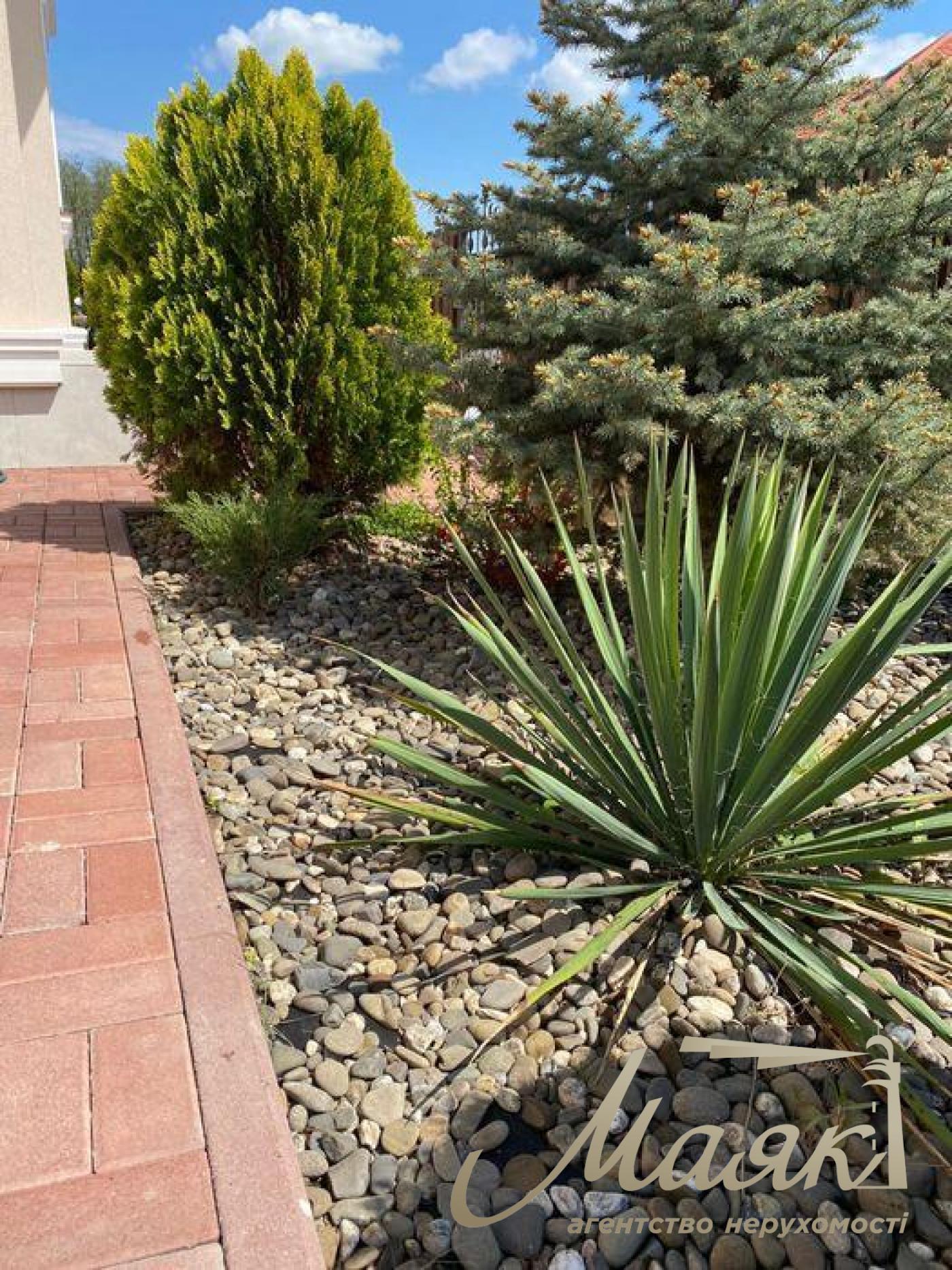 Продаж 2-поверхового будинку 210м2 с.Підгірці, Романків