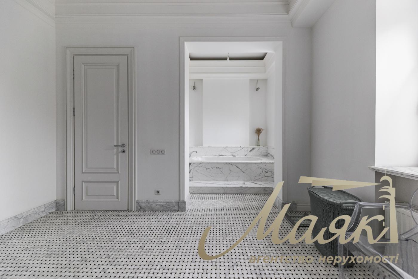 Продажа загородной резиденции в с.Капитановка, Киево-Святошинский р-н