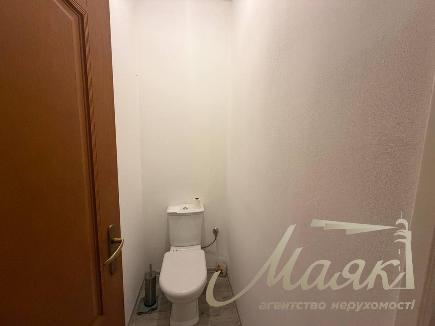 90-square-meter office for rent at 16 Lyuteranskaya St., Lipki, Khreshchatyk.