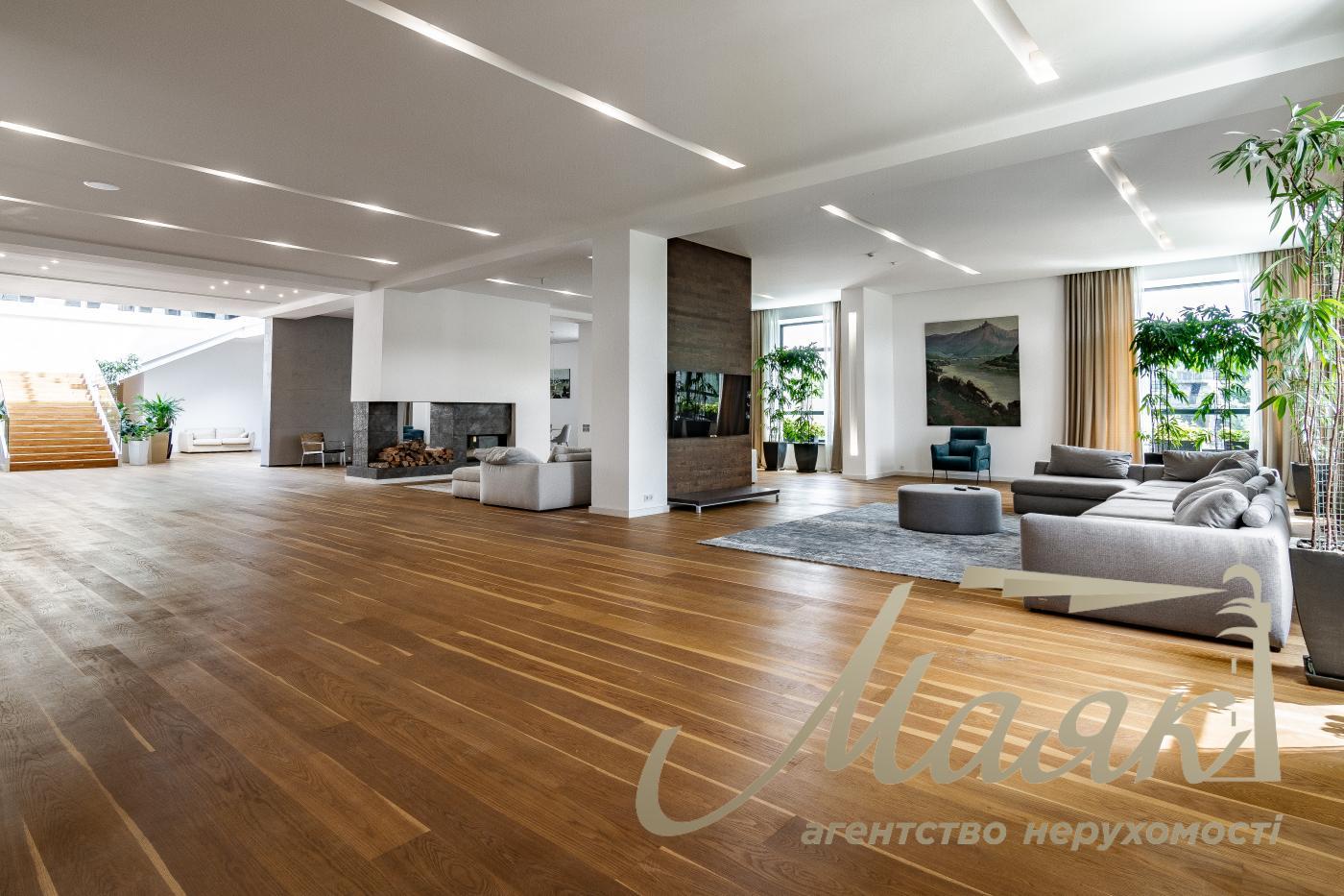 Оренда будівлі 3500м2 у с. с. Красне Перше, поруч із м. Обухів