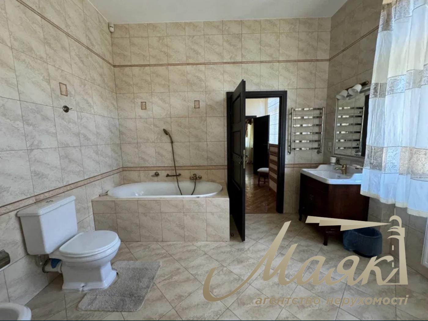 House for sale in KG Plyutovo village. Plyuty/Kozin/Koncha Zaspa