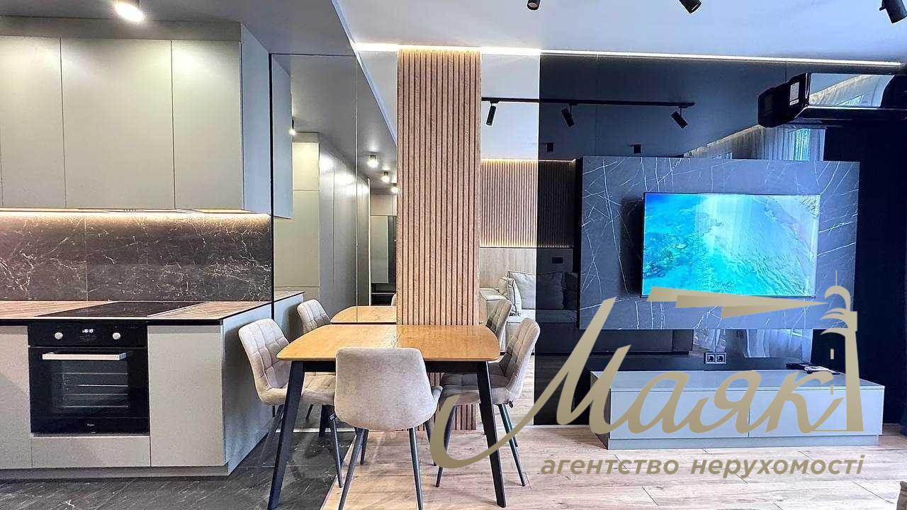 Оренда однокімнатної квартири (45м2) у ЖК "Файна Таун"