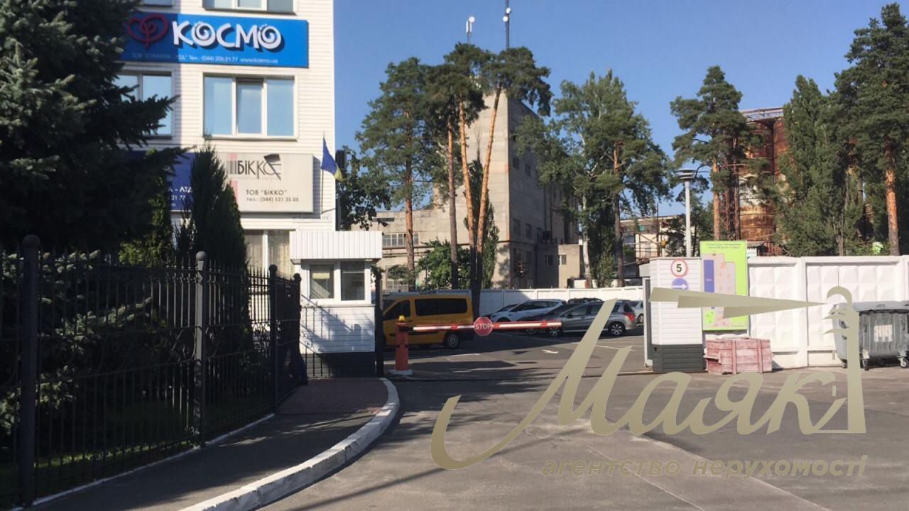 Sale of Office building 2500m. with repairs st. Boryspilska 19b