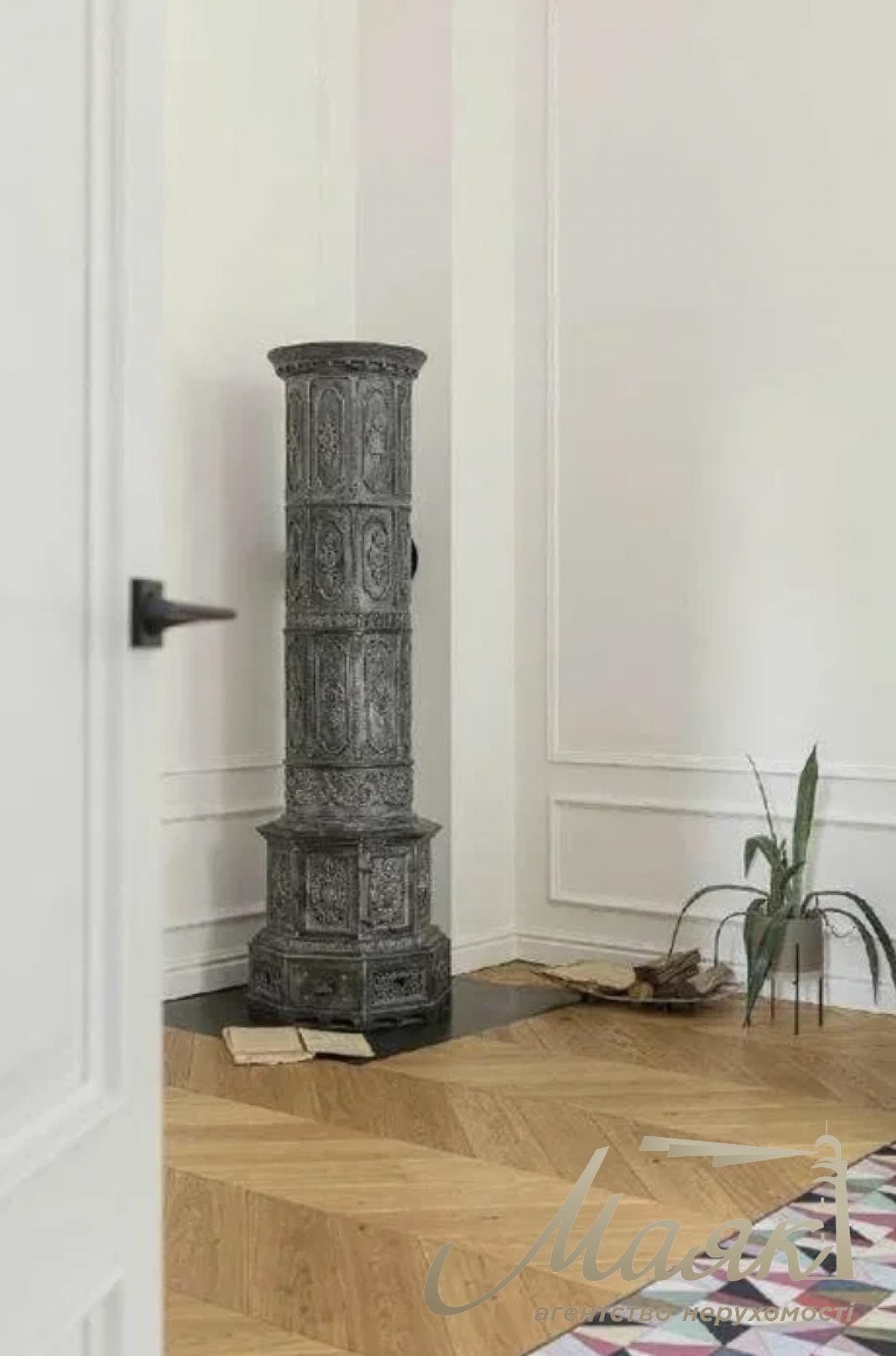 Rent a designer apartment on Silkovichnaya street, Lipki