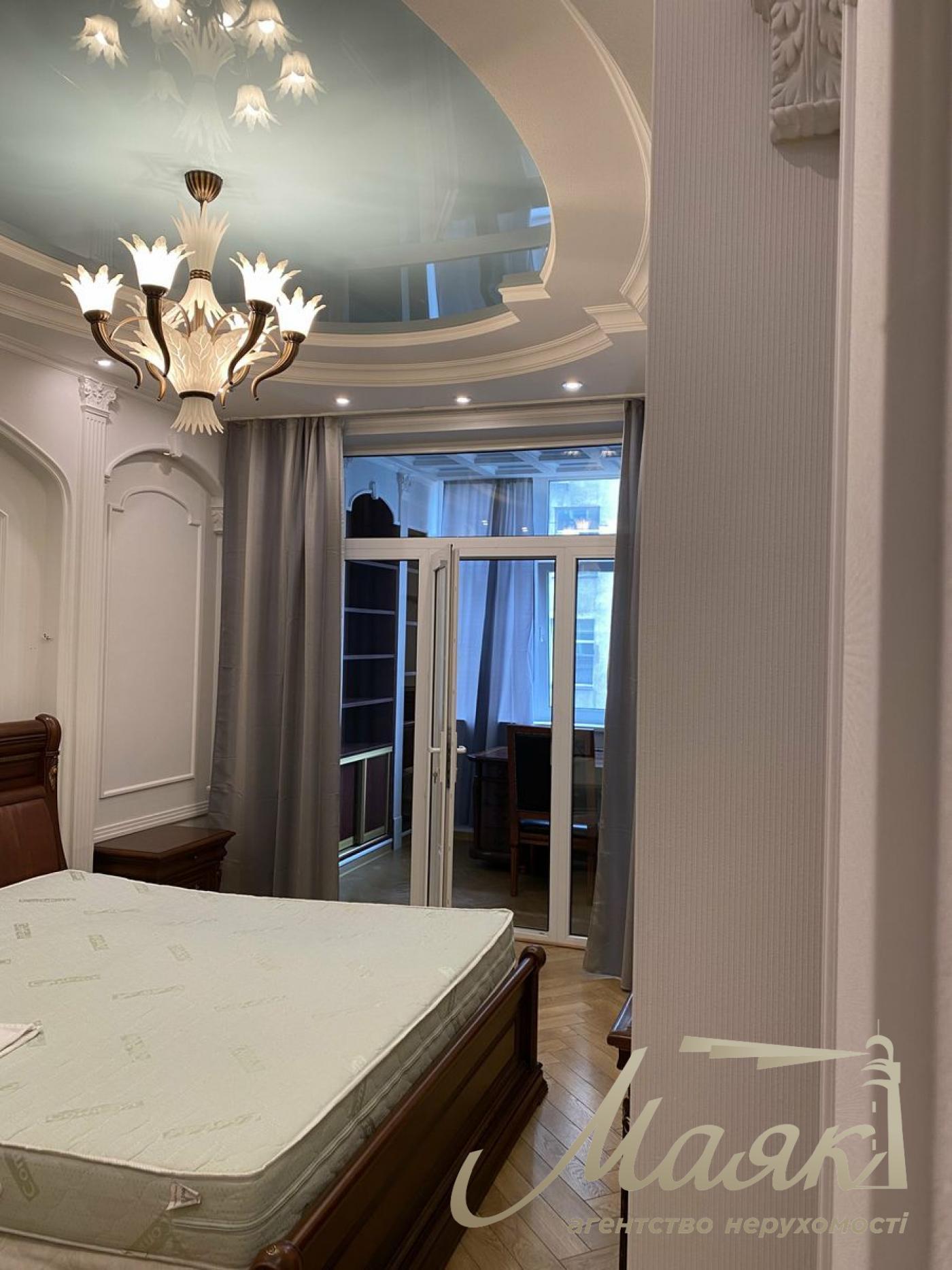 Rent a 3-room apartment in the residential complex Botanic Towers