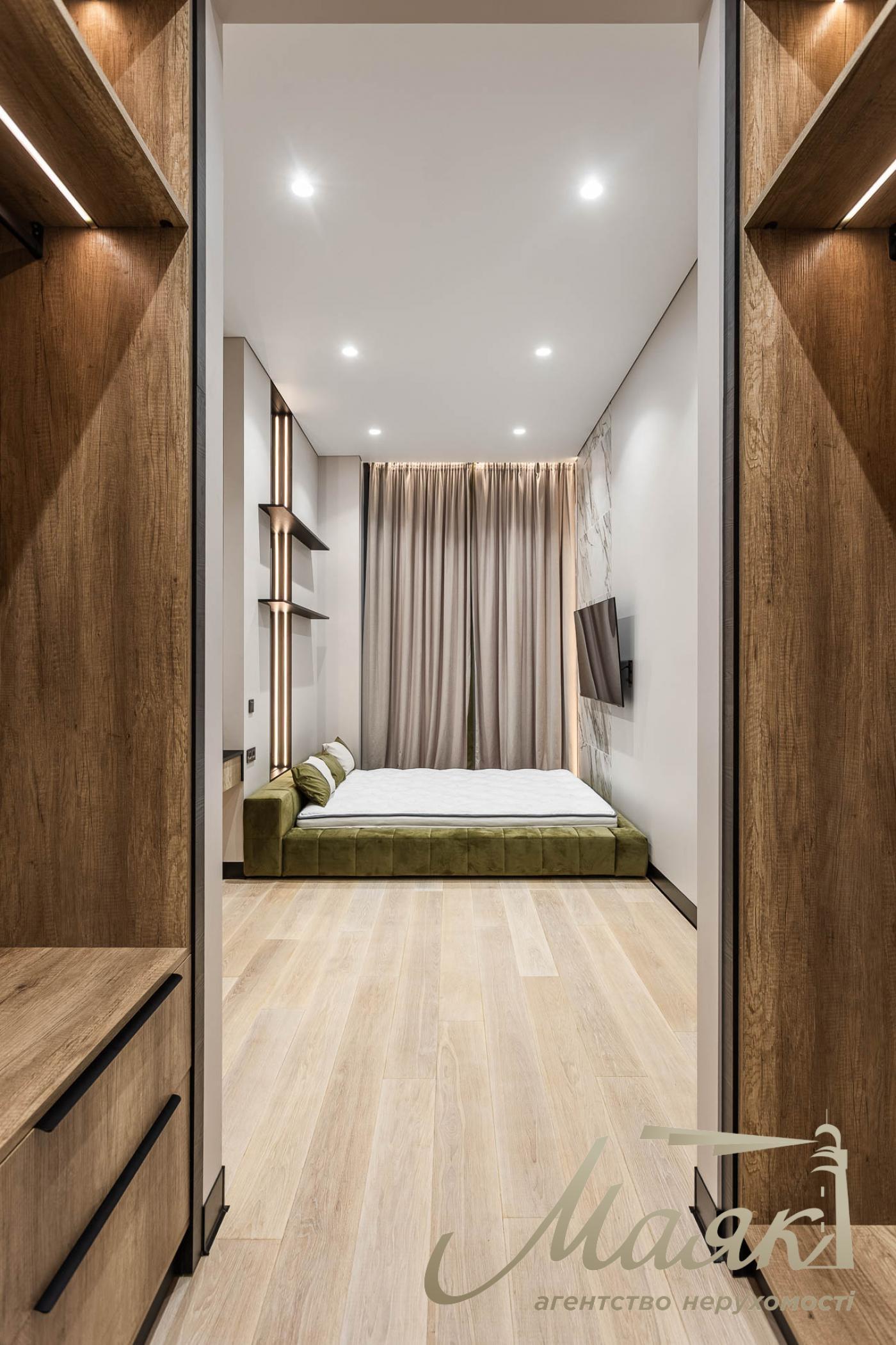 Продажа видовой 1-комнатной квартиры 65 м2 в клубном доме Hidden, ул. Садово-Ботаничная, Печерский р-н