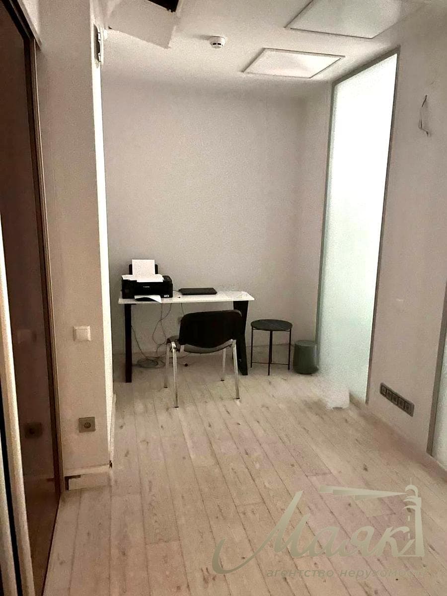 Аренда офиса 250м2 в ЖК по ул.Малевчиа 83, Дворец Украины.