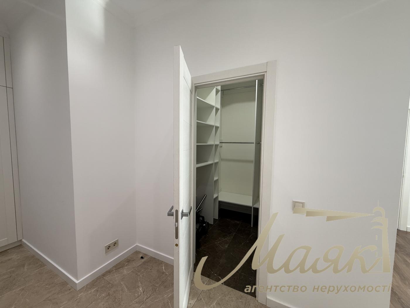 Оренда 3-кімнатної квартири в ЖК "Новопечерські Липки", вул. Андрія Верхогляда, Центр