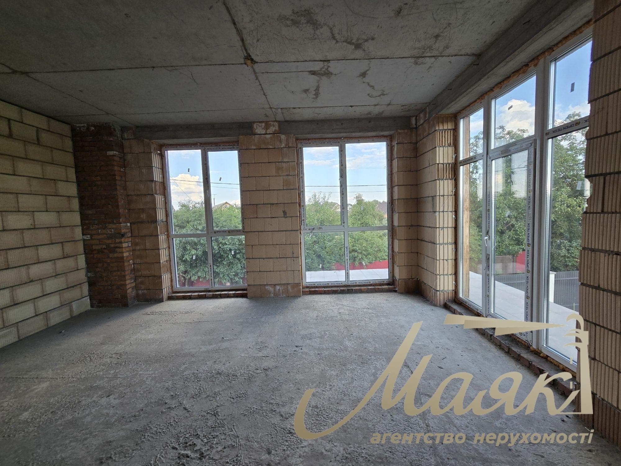 Продаж сучасного 2-поверхового будинку площею 260 м² у Козині, поруч із Конча-Заспою, у напрямку Обухова, Київська область