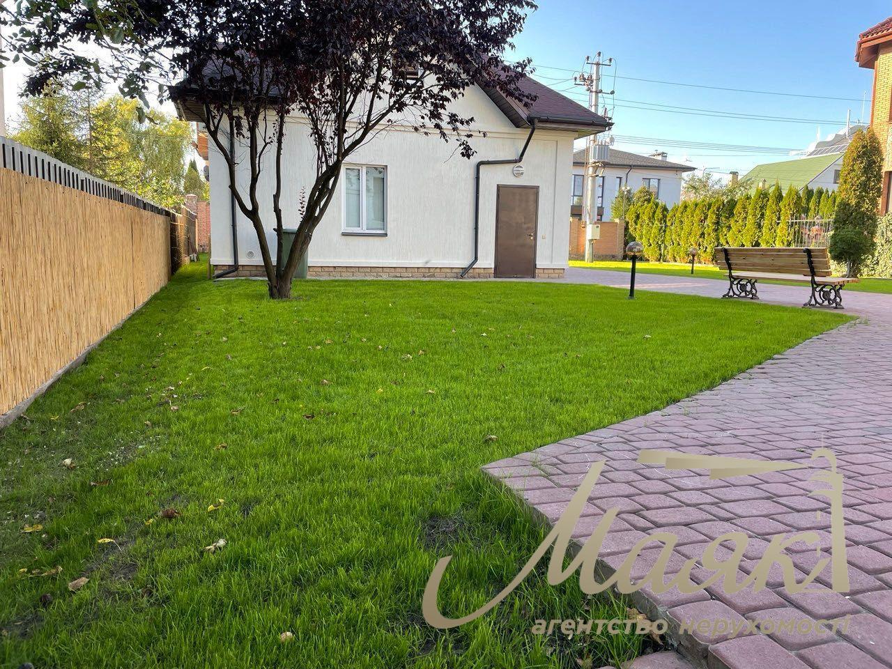 Продаж 2-х поверхового будинку 384.2м2, Лісники