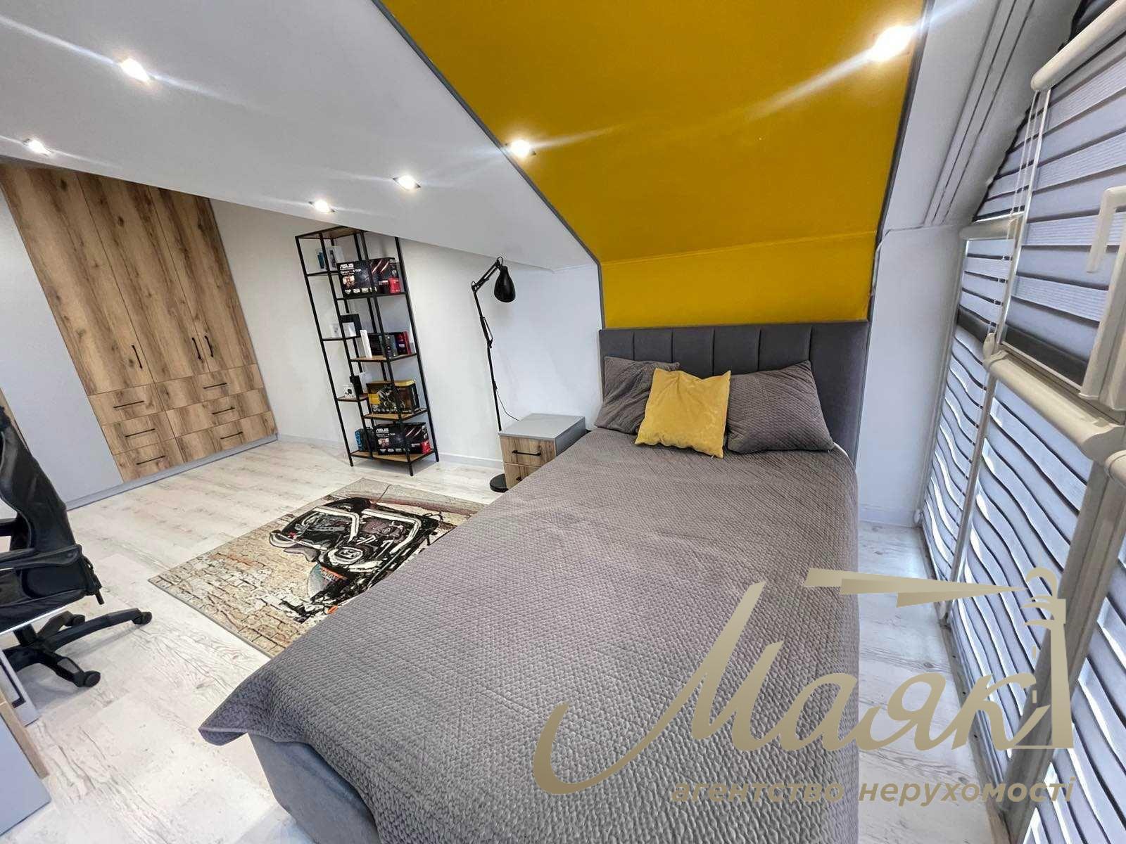 Продаж дуплексу з ремонтом 163 кв.м. село Гатне, Київська обл.