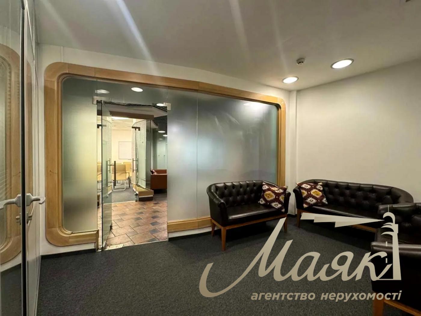 Аренда офиса 240м2 на пр.Берестейский 31, КПИ