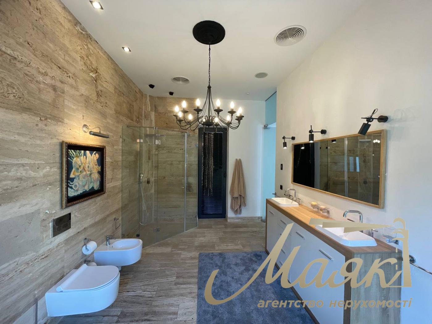 Оренда будинку Лісники- 200 м2 у котеджному містечку Хутір Ясний, з виходом на озеро, 10 соток