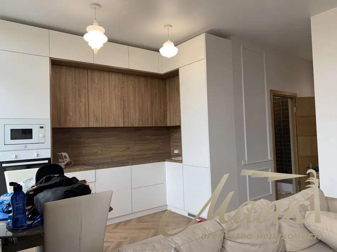 Продаж 1-кімнатної квартири ЖК 38 Перлина, вул. Жилянська, Центр