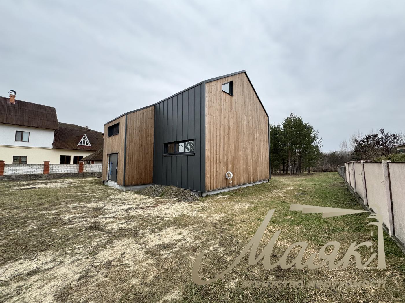 Продаж 2-поверхового будинку в Голосіївському районі Києва 252 м2, Чапаєвка, Лисоводна