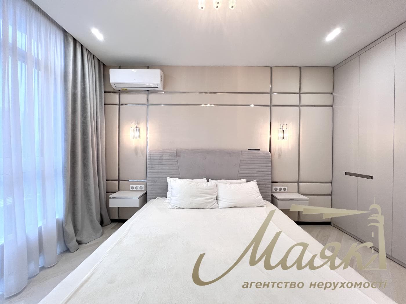 Rent 2-bedroom apartment in LCD "French Quarter 2", 63m², Predslavynska street, 55-A, Kiev